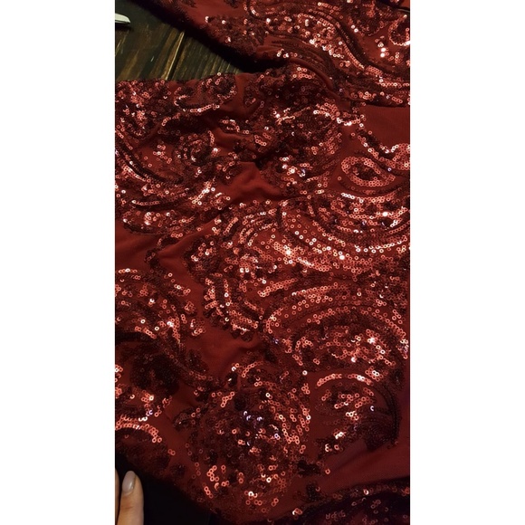 Long sleeve red dress ❤️ - Picture 3 of 6